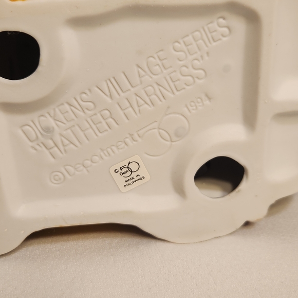 Vintage Retired 1994 Department 56 Handpainted Porcelain Lighted Hather Harness - Picture 9 of 12